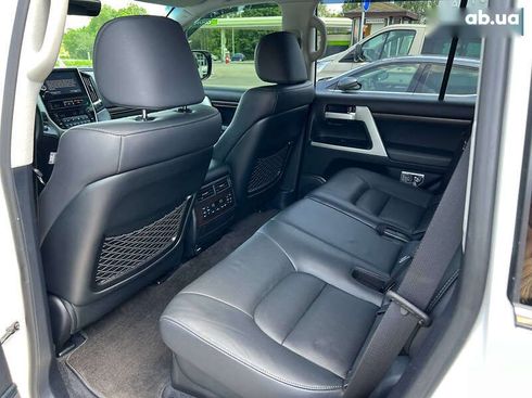 Toyota Land Cruiser 2018 - фото 11