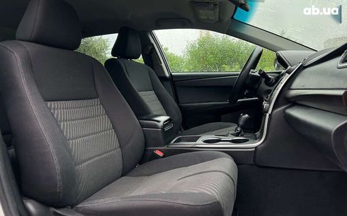 Toyota Camry 2016 - фото 9