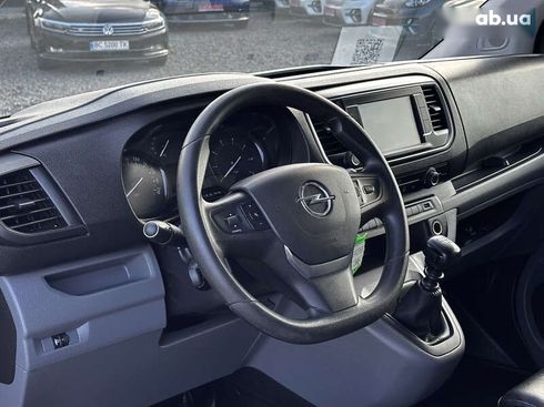 Opel Vivaro 2021 - фото 24