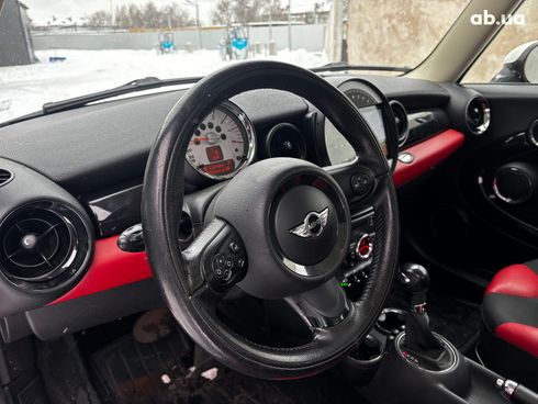 MINI Hatch 2010 красный - фото 23