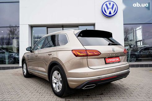 Volkswagen Touareg 2019 - фото 9