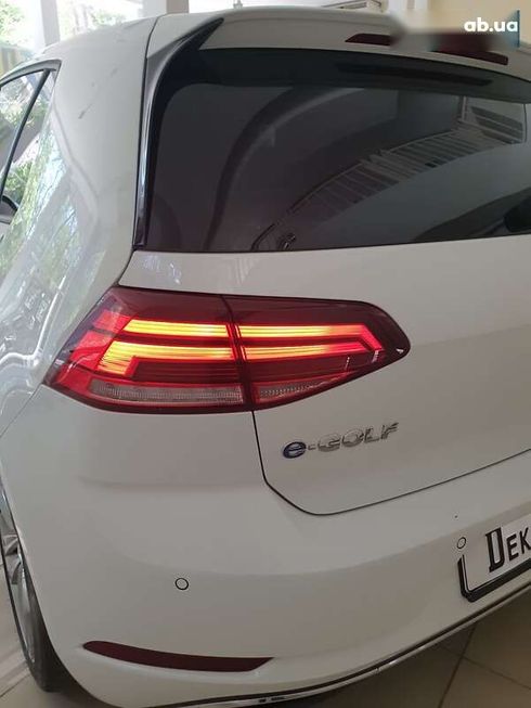 Volkswagen e-Golf 2017 - фото 6