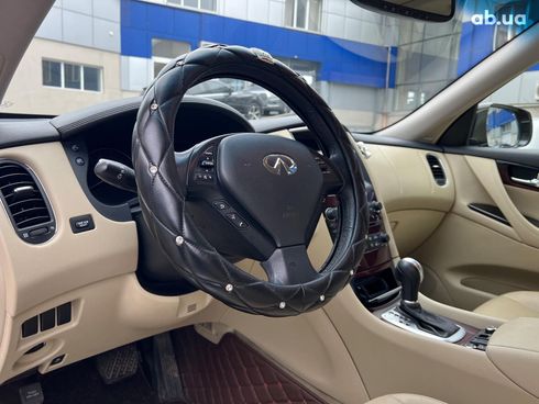 Infiniti QX50 2016 красный - фото 35