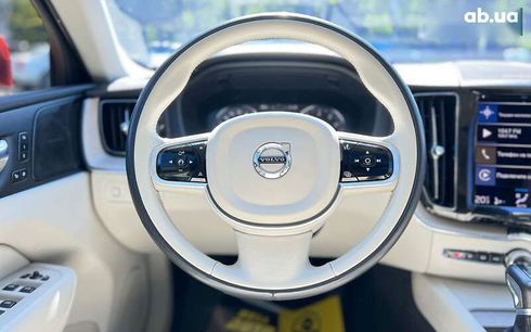 Volvo XC60 2020 - фото 18