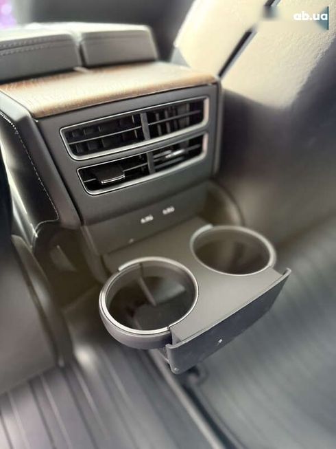 Tesla Model S 2019 - фото 29