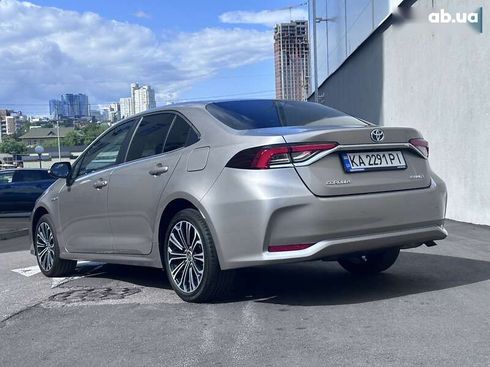 Toyota Corolla 2020 - фото 17
