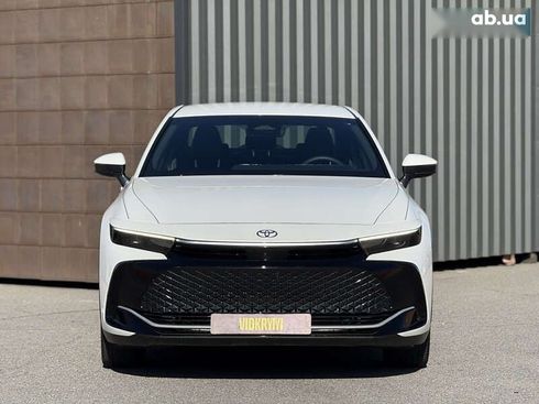 Toyota Crown 2024 - фото 7