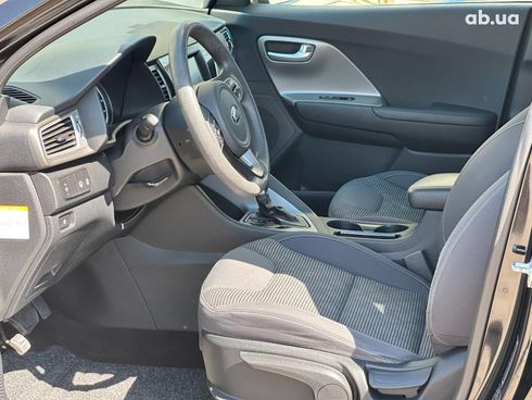 Kia Niro 2018 черный - фото 21