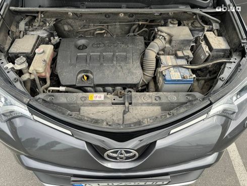Toyota RAV4 2017 серый - фото 8