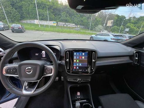 Volvo XC40 2021 - фото 8