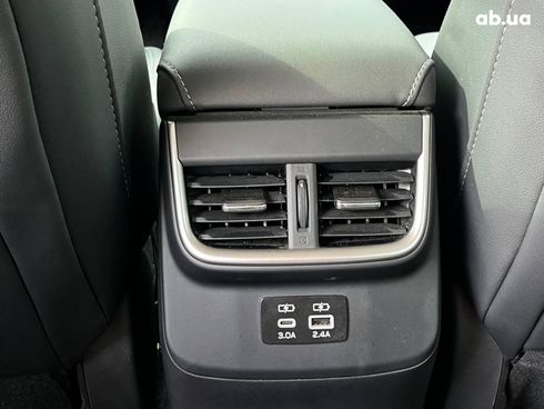 Subaru Legacy 2024 белый - фото 22