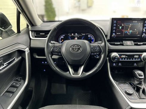 Toyota RAV4 2019 - фото 29