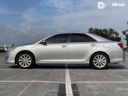 Toyota Camry 2012 - фото 10