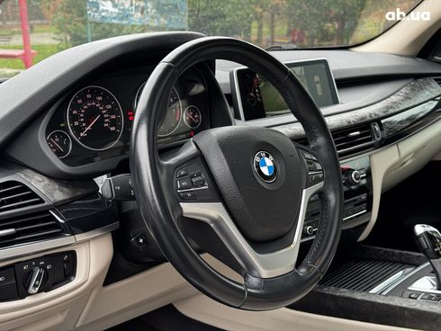 BMW X5 2015 серый - фото 17