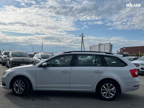 Skoda Octavia 2017 белый - фото 10