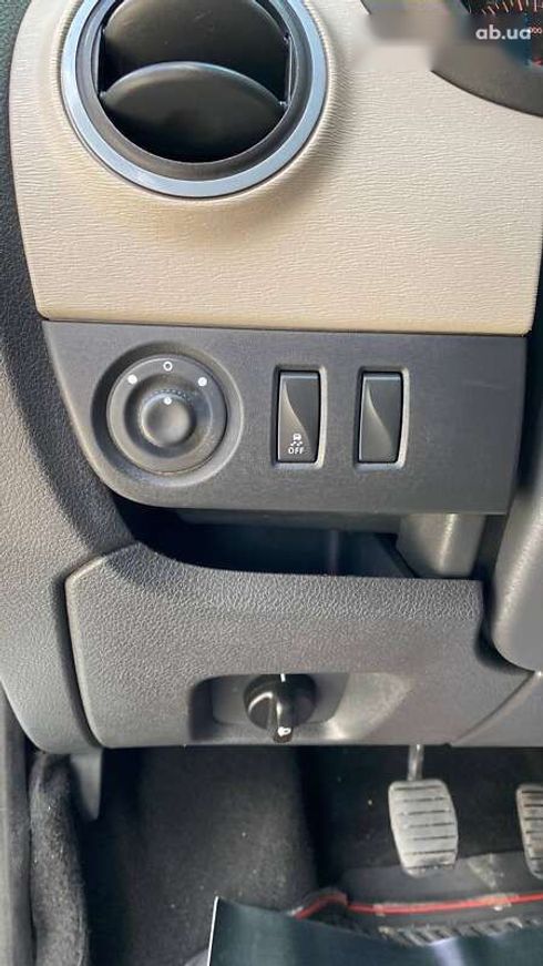 Dacia Lodgy 2012 - фото 17