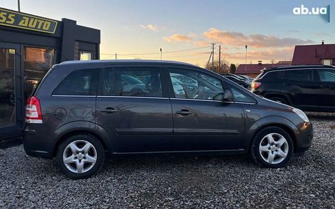 Opel Zafira 2010 - фото 8
