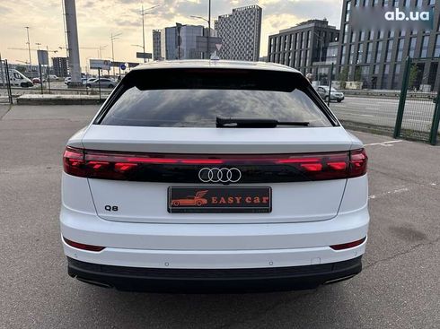 Audi Q8 2023 - фото 18