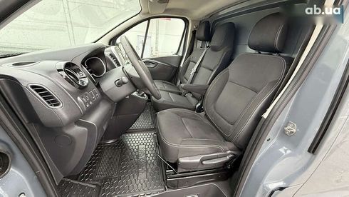 Renault Trafic 2020 - фото 21