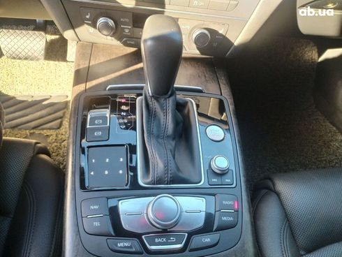 Audi A6 2018 белый - фото 13