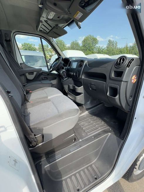 Renault Master 2018 - фото 25