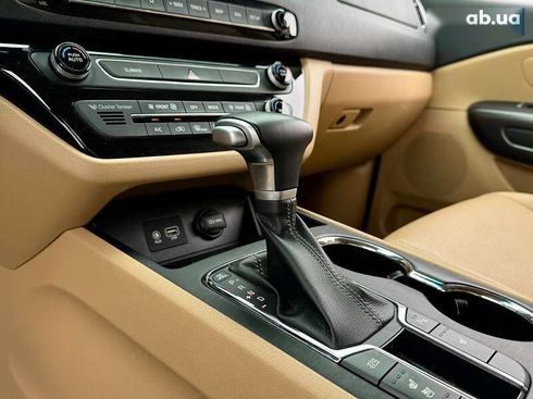 Kia Carnival 2020 - фото 29