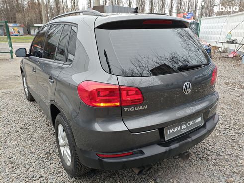 Volkswagen Tiguan 2017 серый - фото 8