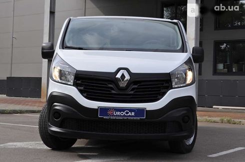 Renault Trafic 2017 - фото 13