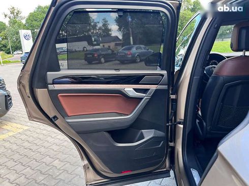 Volkswagen Touareg 2019 - фото 26