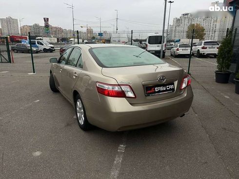 Toyota Camry 2008 - фото 11