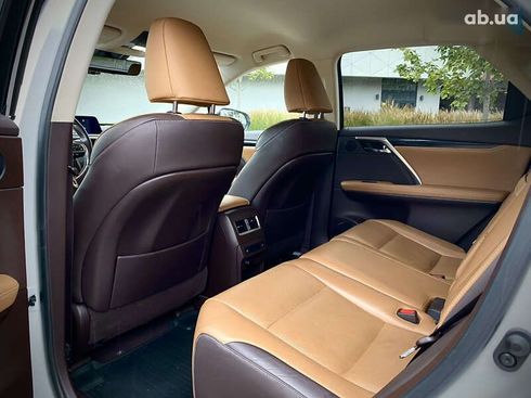 Lexus RX 2018 - фото 23