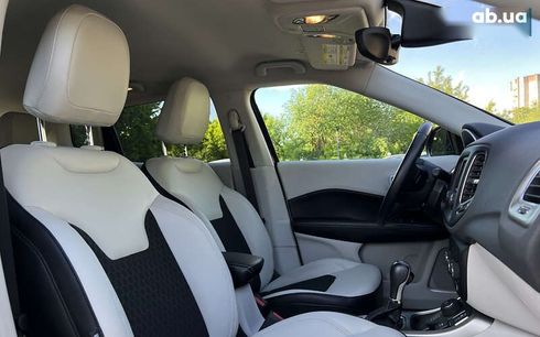 Jeep Compass 2018 - фото 9