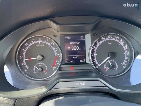 Skoda Octavia 2019 - фото 14