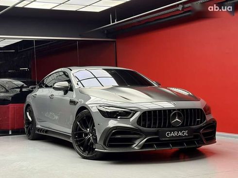 Mercedes-Benz AMG GT 4 2019 - фото 11