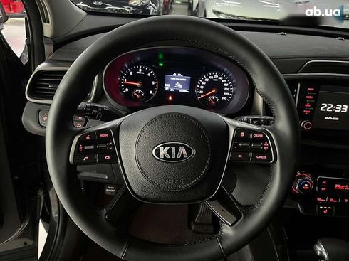 Kia Sorento 2019 - фото 11