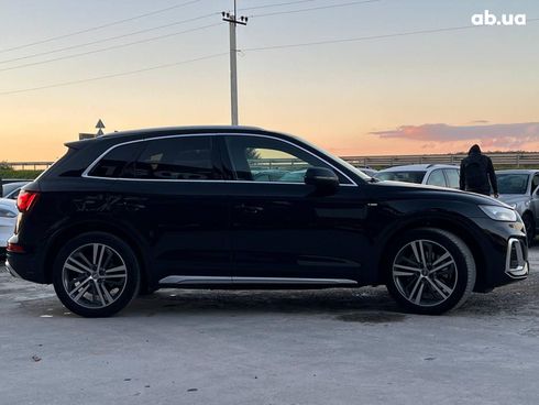 Audi Q5 2022 черный - фото 30