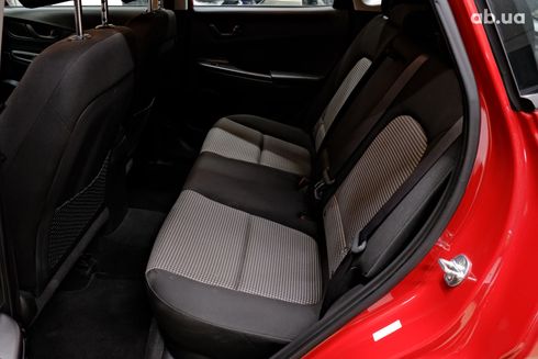 Hyundai Kona 2018 красный - фото 9