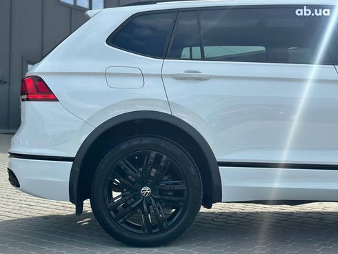 Volkswagen Tiguan 2021 белый - фото 10