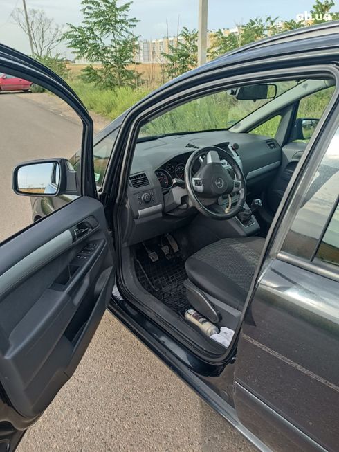 Opel Zafira 2011 черный - фото 3