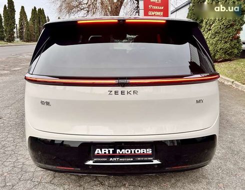 Zeekr Mix 2024 - фото 10