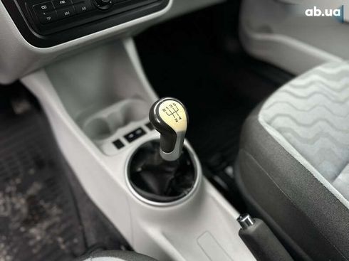 Skoda Fabia 2008 - фото 27