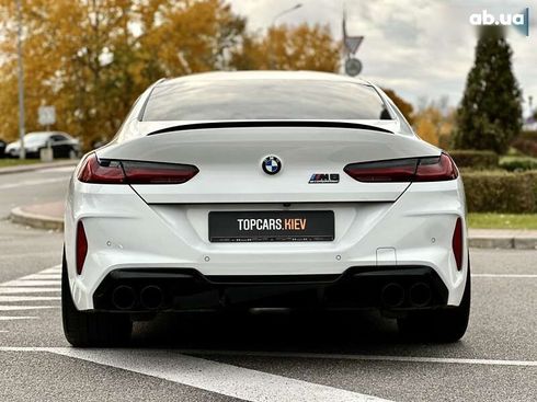 BMW M8 Gran Coupe 2021 - фото 14