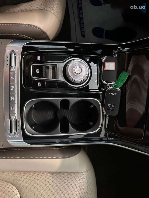 Kia Carnival 2022 - фото 19