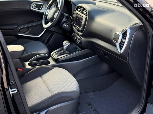 Kia Soul 2022 черный - фото 19