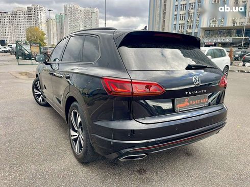 Volkswagen Touareg 2020 - фото 12
