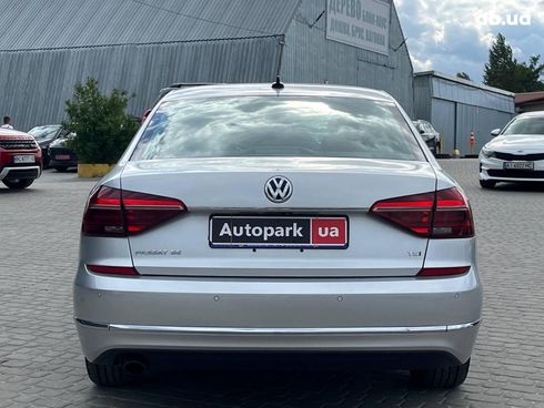 Volkswagen passat b8 2018 серый - фото 10