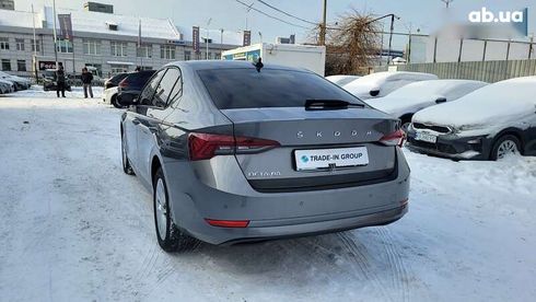 Skoda Octavia 2023 - фото 23