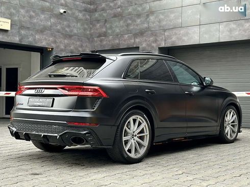 Audi RS Q8 2020 - фото 20