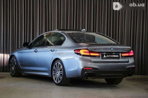 BMW 5 серия 2017 - фото 5