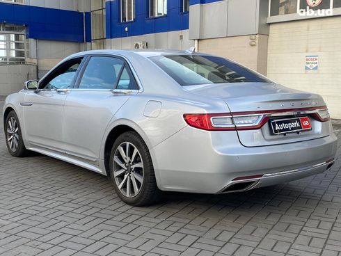 Lincoln Continental 2018 серый - фото 7